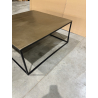 MACABANE - Table basse carrée 90x90cm aluminium doré et noir pieds métal