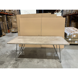 MACABANE - Table de jardin rectangulaire 6/8 personnes en bois teck teinté grisé et pieds en métal
