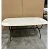 MACABANE - Table bords arrondis 180x90cm plateau céramique beige pieds arc métal
