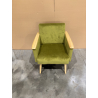 MACABANE - Fauteuil velours vert pieds et accoudoirs bois