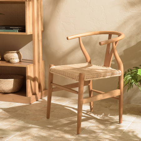 MACABANE - Chaise en bois de mahogany, dossier arrondi et assise en rotin