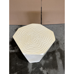 MACABANE - Tabouret effet souche d’arbre en béton beige