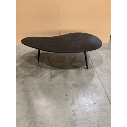MACABANE - Table basse ovoïde plateau texturé noir mat pieds en fer noir