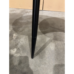 MACABANE - Table d’appoint ovoïde plateau texturé noir mat pieds fer noir