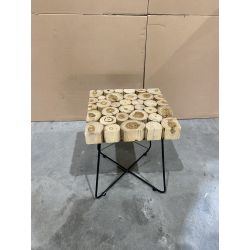MACABANE - Table d'appoint 41x41cm plateau carré bois teck naturel pieds métal scandi